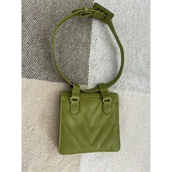 Chanel Belt Bag - Picture 4 of 12